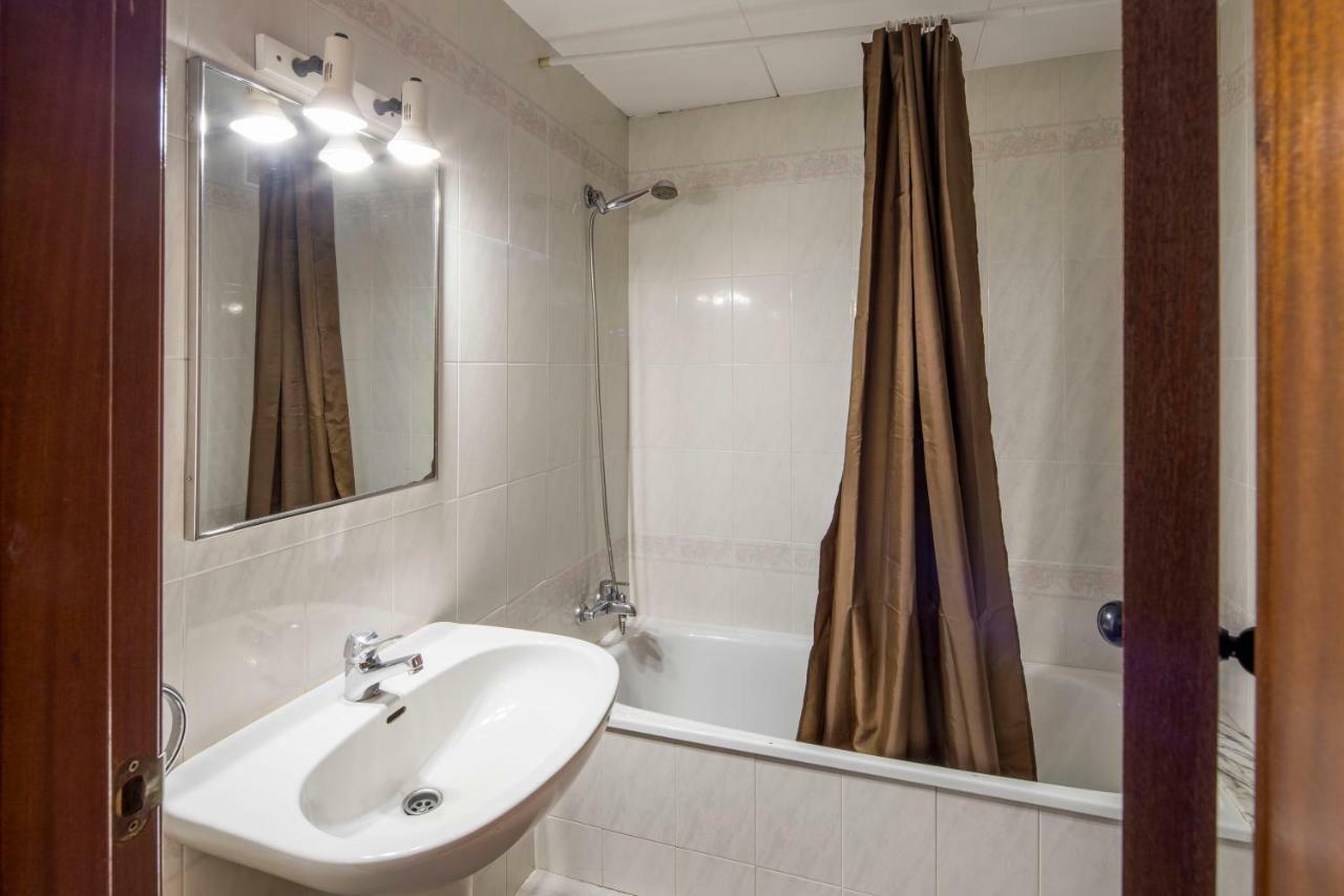 شقة خيرونا  في Apartamento Castell De Perelada المظهر الخارجي الصورة